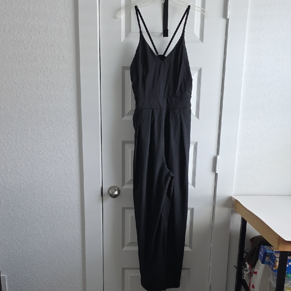 NWT Halara Black Breezeful Jumpsuit Wide leg Quick Dry Medium G142 - Picture 4 of 11